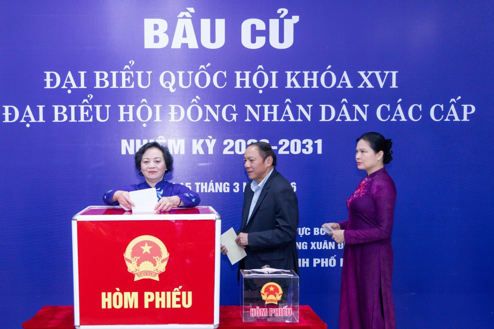 Có nơi đã hoàn thành 100% tỉ lệ cử tri đi bầu cử
