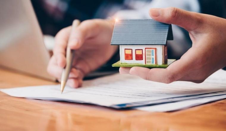 Tặng bất động sản cho con và cháu ruột, tính thuế TNCN như thế nào?