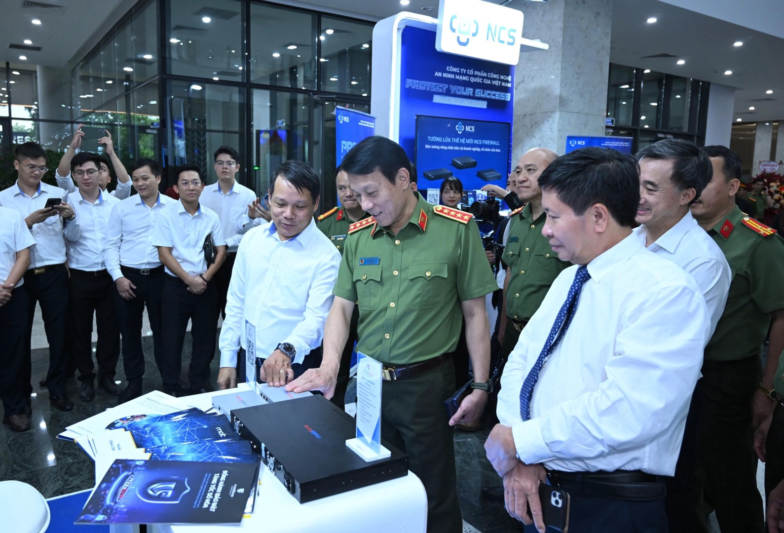 Hoàn thiện hành lang pháp lý cho kinh doanh sản phẩm, dịch vụ an ninh mạng