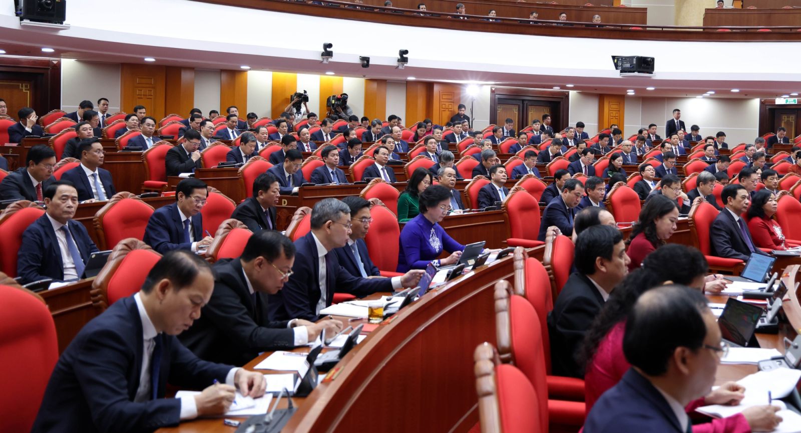 Khai mạc trọng thể Hội nghị Trung ương lần thứ 2 khóa XIV