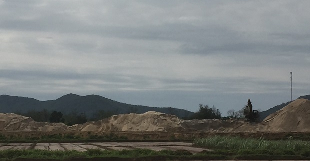 bai-cat-tren-dia-ban-xa-van-duc