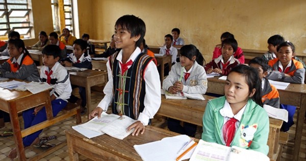 hoc-sinh-vung-kho-khan-1779456155.jpg