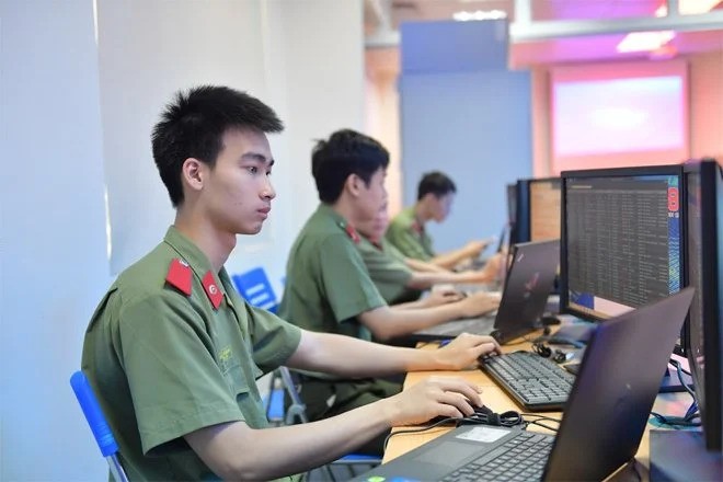 chuyen-trach-bao-ve-an-ninh-mang-178722320560990338357-1787229661.jpg