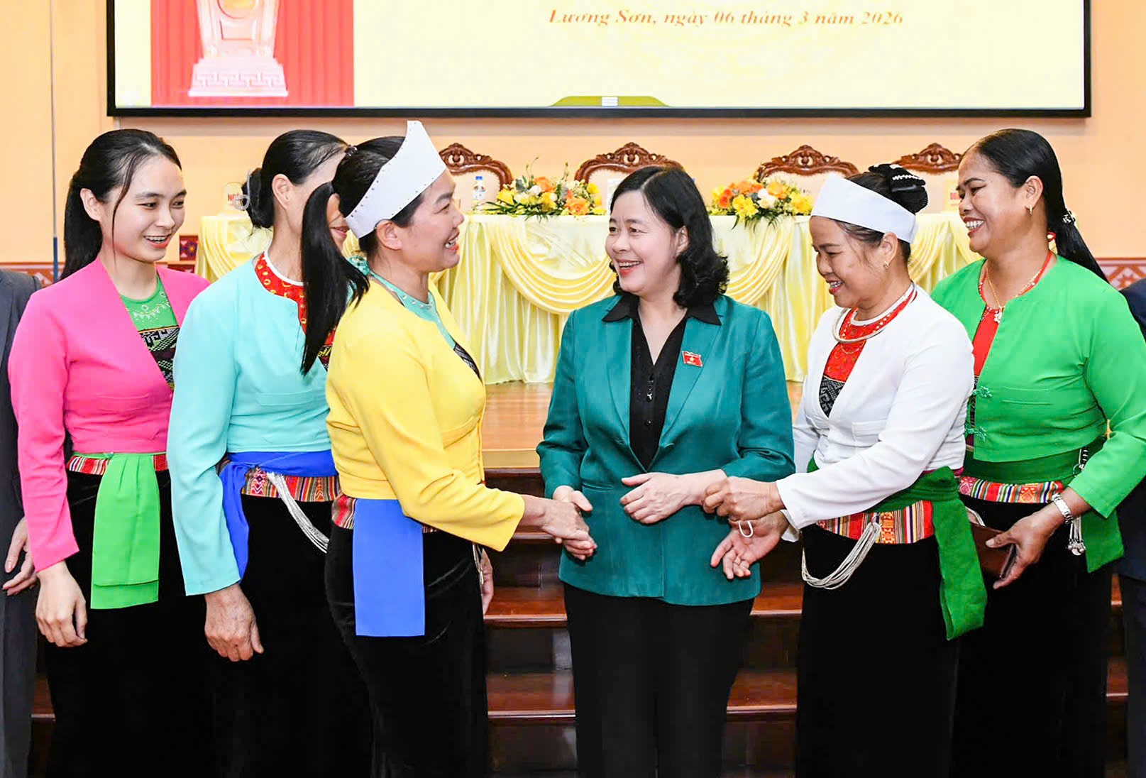 chu-tich-bui-minh-hoai-1778428486996596219615-1778466813.jpg