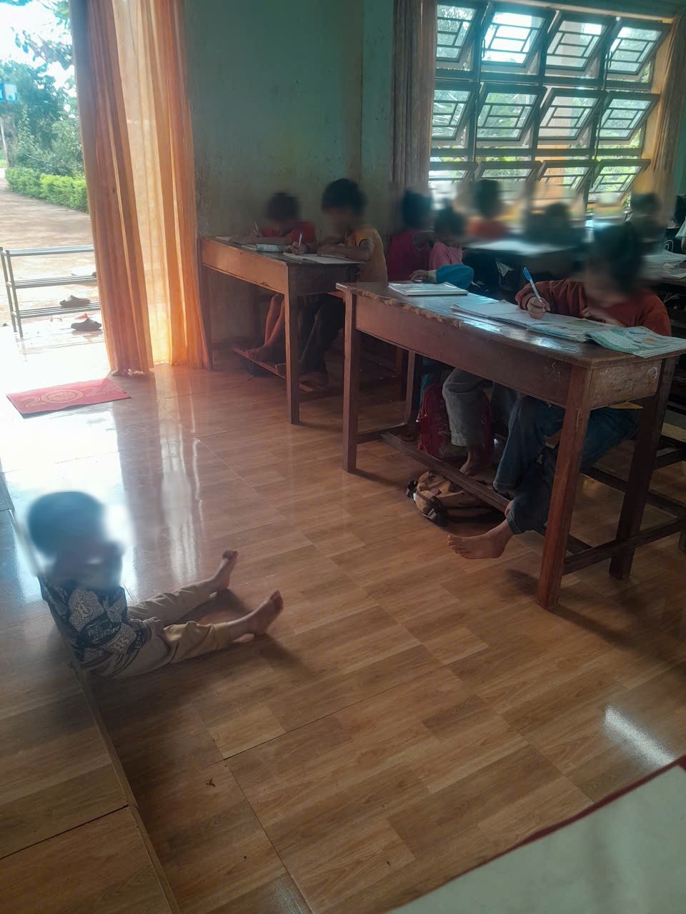 edit-chuyen-day-va-hoc-vung-kho-9-17914381458201431812761-1791513004.jpeg