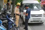 Vi phạm quy định đón, trả khách, xe hợp đồng có thể bị thu hồi giấy phép