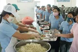 Tiền phụ cấp ăn trưa có được tính vào thu nhập chịu thuế?