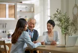 Cá nhân làm đại lý bảo hiểm kinh doanh thêm dịch vụ khác, kê khai và nộp thuế thế nào?