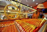 Ngưỡng 20 triệu đồng trong thanh toán mua, bán vàng có mâu thuẫn với pháp luật thuế không dùng tiền mặt không?