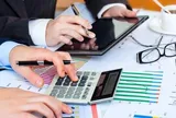 Doanh thu tăng đột biến vào cuối năm, có được áp dụng 2 phương pháp tính thuế trong cùng năm tài chính?