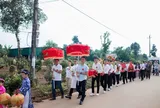 Những phong tục mới