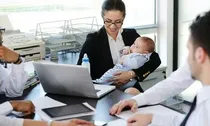 Lao động nữ nuôi con nhỏ dưới 12 tháng tuổi có được dùng 60 phút nghỉ để về sớm?