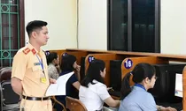 Đề xuất tăng số lượng câu hỏi lý thuyết sát hạch lái xe