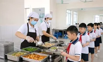 Tăng cường bảo đảm an toàn, chất lượng bữa ăn bán trú trong các cơ sở giáo dục