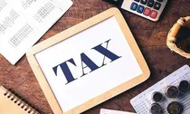 Từng là chủ hộ kinh doanh đi góp vốn thành lập doanh nghiệp mới, có được miễn thuế TNDN 3 năm đầu?