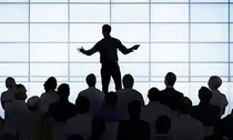 Chính sách hỗ trợ phục vụ đối với các chức danh, chức vụ lãnh đạo