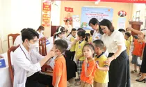 Đề xuất chính sách khuyến khích, khen thưởng đối với tập thể, cá nhân thực hiện tốt công tác dân số