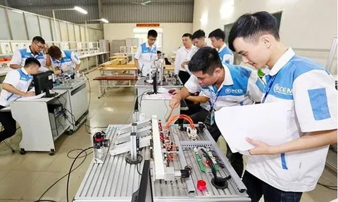 Đề xuất quy định mới về bổ nhiệm, xếp lương giáo viên trung học nghề