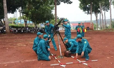 Hoàn cảnh khó khăn, sức khỏe không đảm bảo có phải tham gia Dân quân tự vệ?