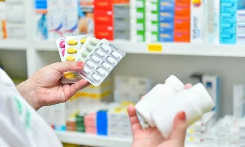 Kê đơn sai, phát thuốc lỗi, nhân viên y tế có thể bị phạt đến 20 triệu đồng