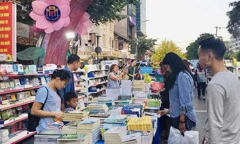 Từ câu chuyện của đại tướng về sách