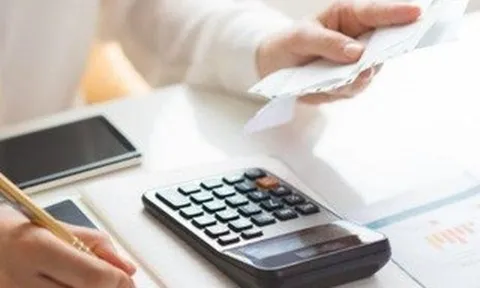 Lập hóa đơn khi nào, ủy quyền thanh toán ra sao và nhà khách nội bộ tính thuế thế nào?