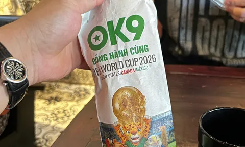 Cảnh báo thủ đoạn phát tán link cá độ qua túi giấy, bao bì miễn phí