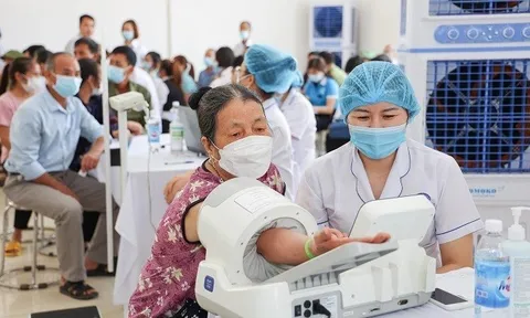 Đề xuất chính sách chăm sóc sức khỏe, dân số