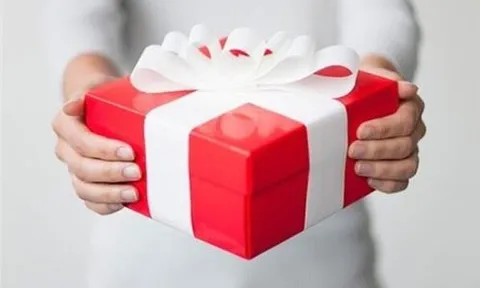 Đề xuất định mức miễn thuế với hành lý của người xuất nhập cảnh; định mức miễn thuế quà biếu, tặng