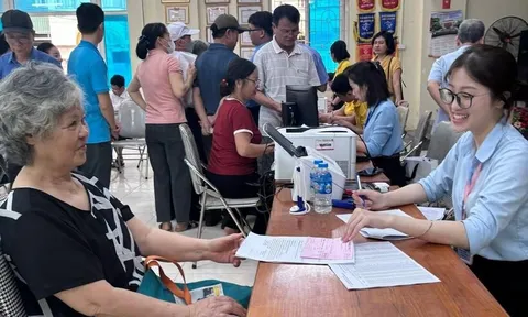Bộ Nội vụ đề xuất bỏ quy định mỗi năm một lần làm lại ủy quyền lương hưu