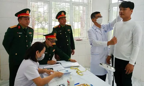 Không đạt thể lực vòng sơ tuyển, có được tiếp tục khám nghĩa vụ quân sự?
