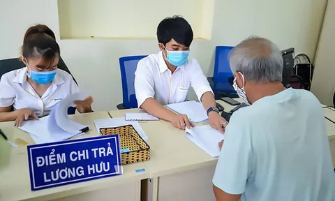 Đủ số năm đóng BHXH, muốn nghỉ hưu trước tuổi thì lương hưu thế nào?
