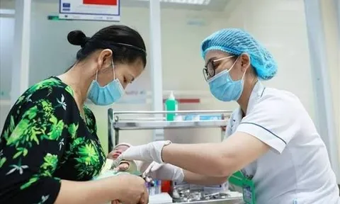 Phụ cấp ưu đãi nghề cho nhân viên y tế có phải chịu thuế TNCN?