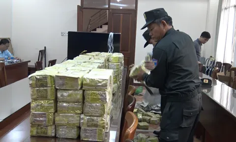 Bắt giữ nhóm đối tượng buôn 300kg ma túy xuyên quốc gia
