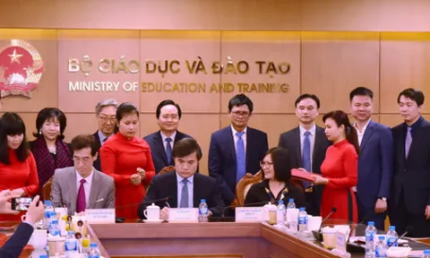 Đài Truyền hình EBS(Hàn Quốc) hỗ trợ Việt Nam phòng chống bạo lực học đường