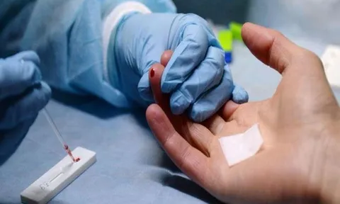Bị người lạ tấn công 10 người phải điều trị dự phòng phơi nhiễm HIV