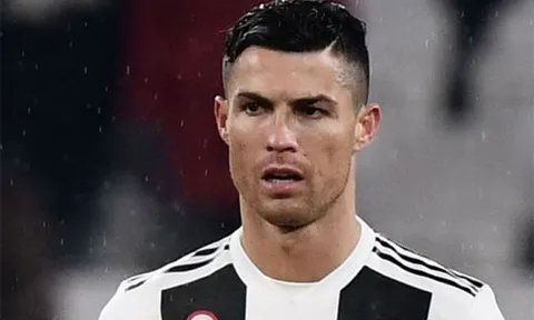 Ronaldo đá chính trước Ajax