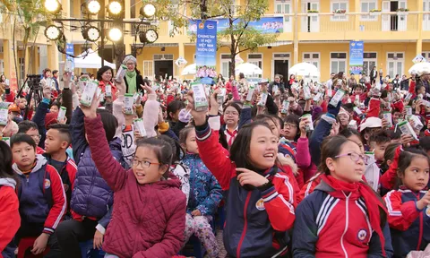 Sữa học đường của Hà Nội: 'Dấu son' cần nhân rộng