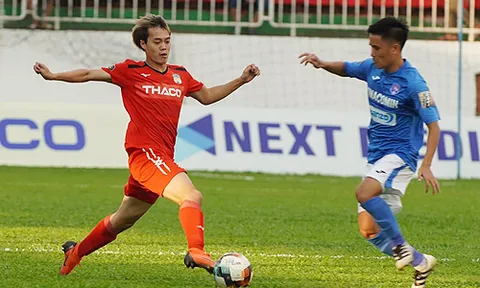 Văn Toàn lập cú đúp, HAGL hạ Quảng Ninh