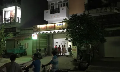 Xin hút cỏ Mỹ của khách, nhân viên quán cà phê tử vong