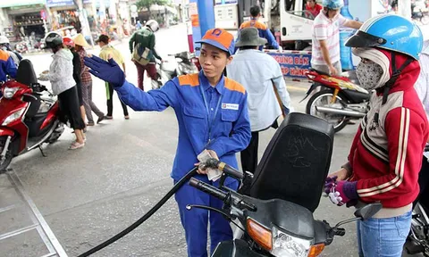 Dự báo giá xăng sẽ tăng nhẹ trong ngày mai (17/4)