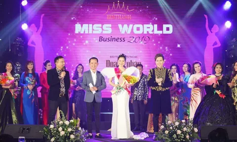Hoa hậu 'bát nháo' bước ra từ chương trình của Công ty Bến Thành Media 