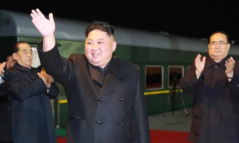 Ông Kim lên tàu bọc thép tới Nga cho thượng đỉnh với TT Putin