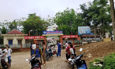 Nam thanh niên bất ngờ xông vào trường chém 5 học sinh và giáo viên,1 người chết
