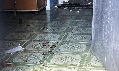 Nghi ngoại tình, chồng đâm chết vợ rồi tự sát