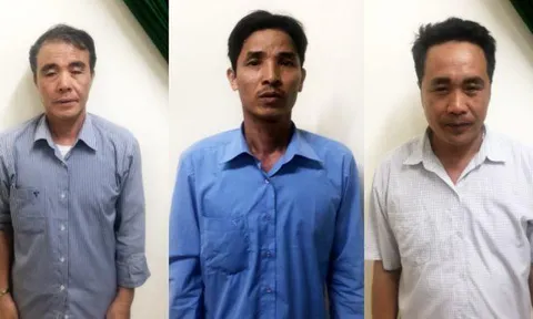 Khởi tố nhóm đối tượng hành hung bác sỹ vì không theo bệnh nhân lên tuyến trên