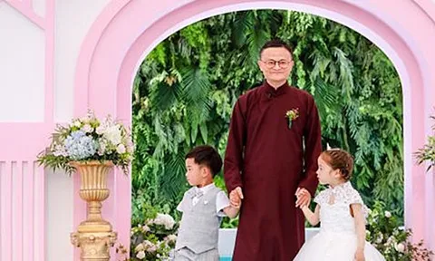 Jack Ma gây bão khi khuyên nhân viên thường xuyên làm 'chuyện ấy'