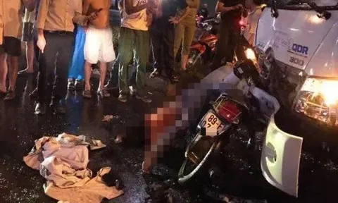 Hưng Yên: Xe cứu hộ đâm thằng vào xe máy chở 4, người mẹ 20 tuổi tử vong