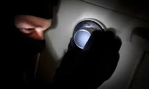 Truy bắt đối tượng trộm két sắt 2 tỷ đồng, tẩu thoát bằng xe máy
