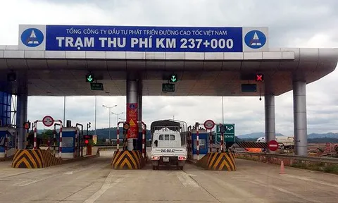 Trạm thu phí Nội Bài-Lào Cai bị sét đánh, thiệt hại hàng tỷ đồng